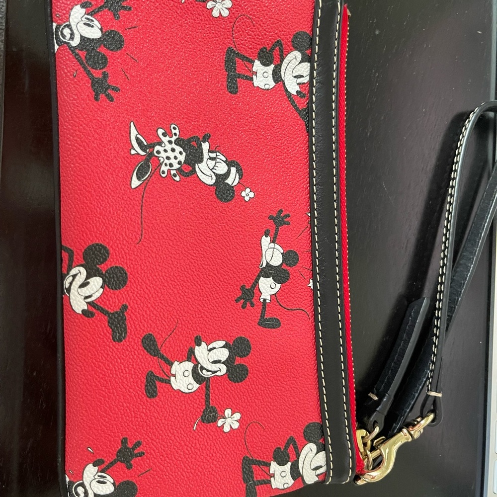 Mickey Dooney wristlet